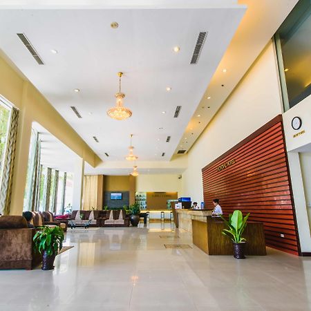 Mondial Hotel Hue Exteriör bild