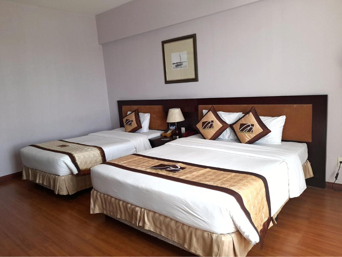 Mondial Hotel Hue Exteriör bild