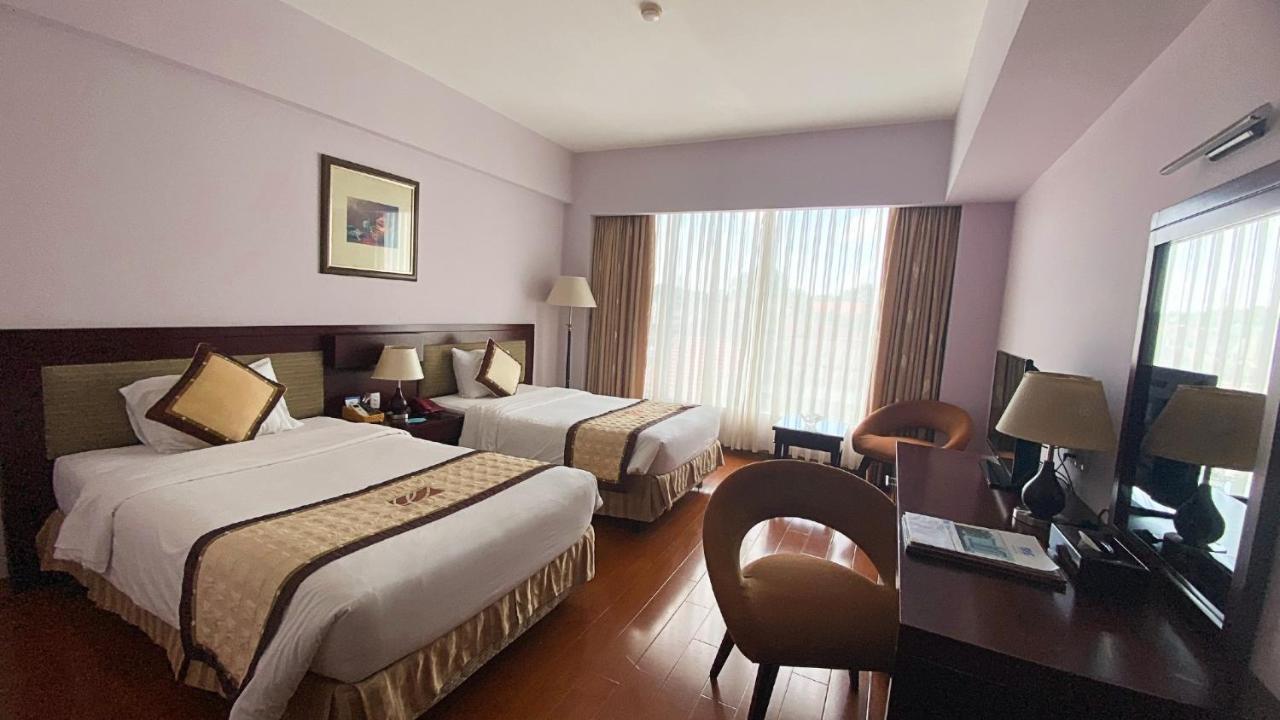 Mondial Hotel Hue Exteriör bild
