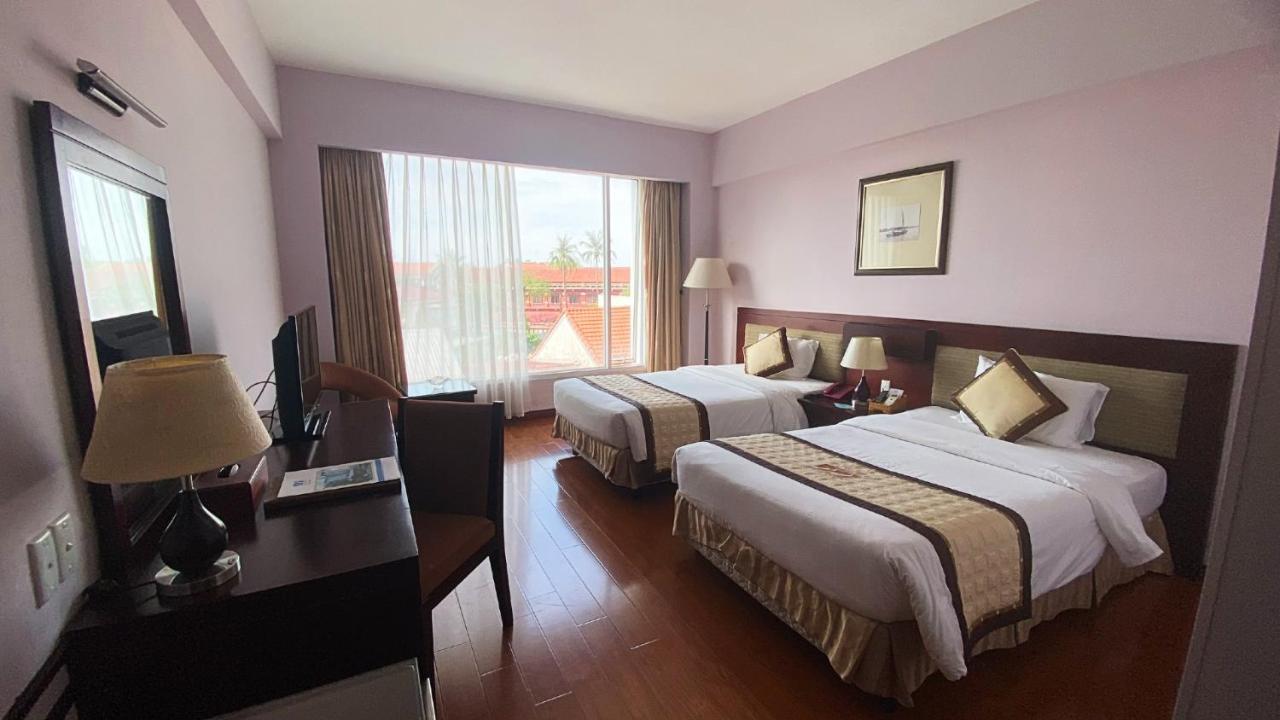 Mondial Hotel Hue Exteriör bild