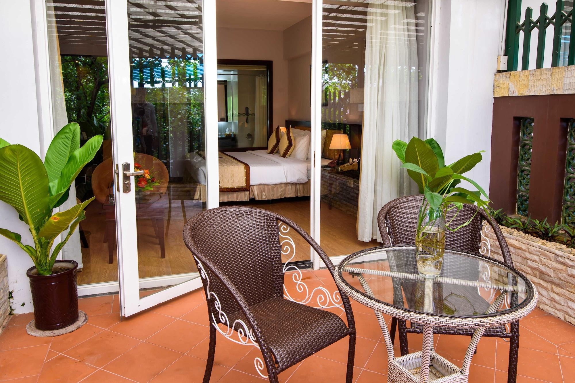Mondial Hotel Hue Exteriör bild