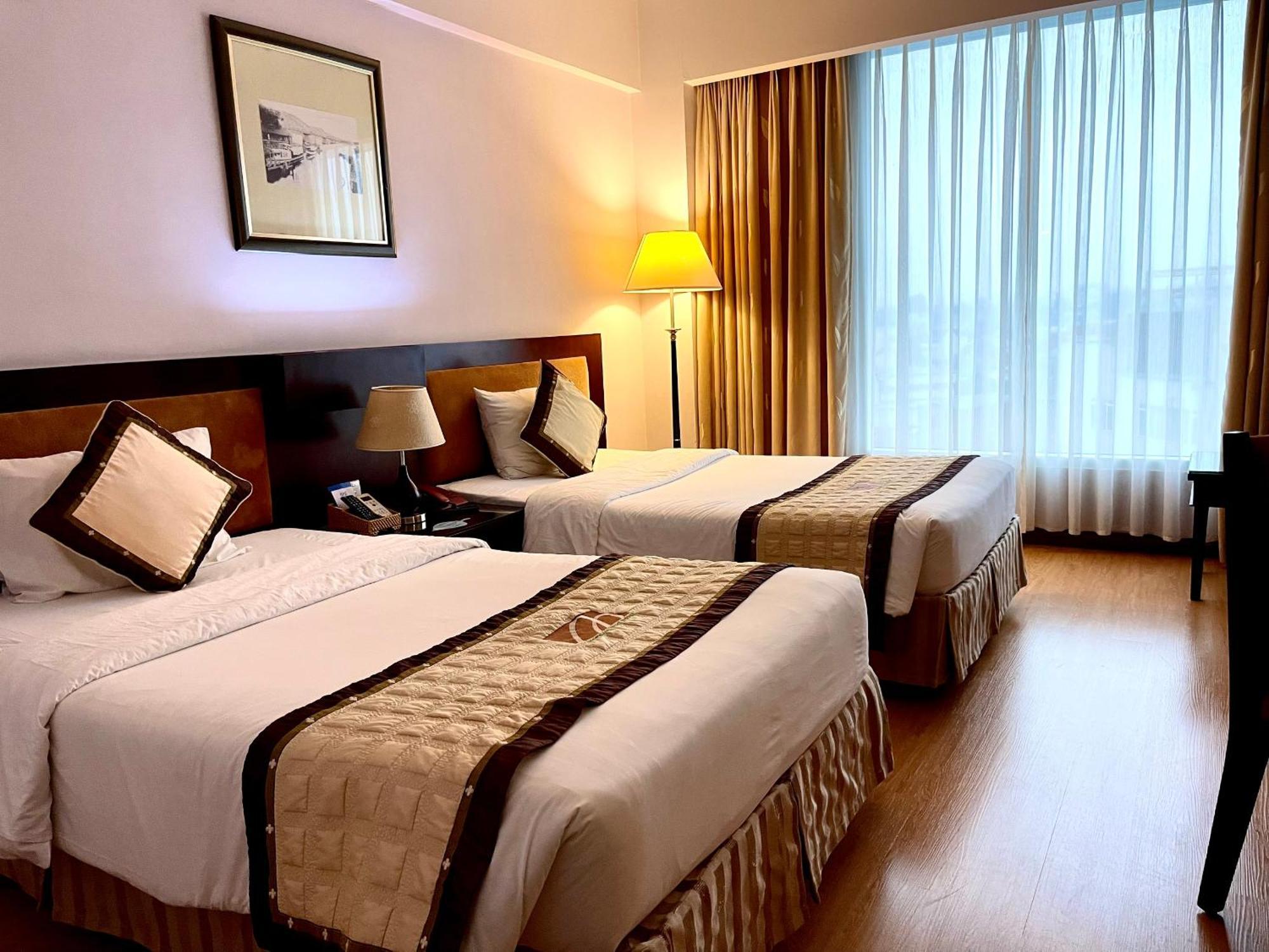 Mondial Hotel Hue Exteriör bild
